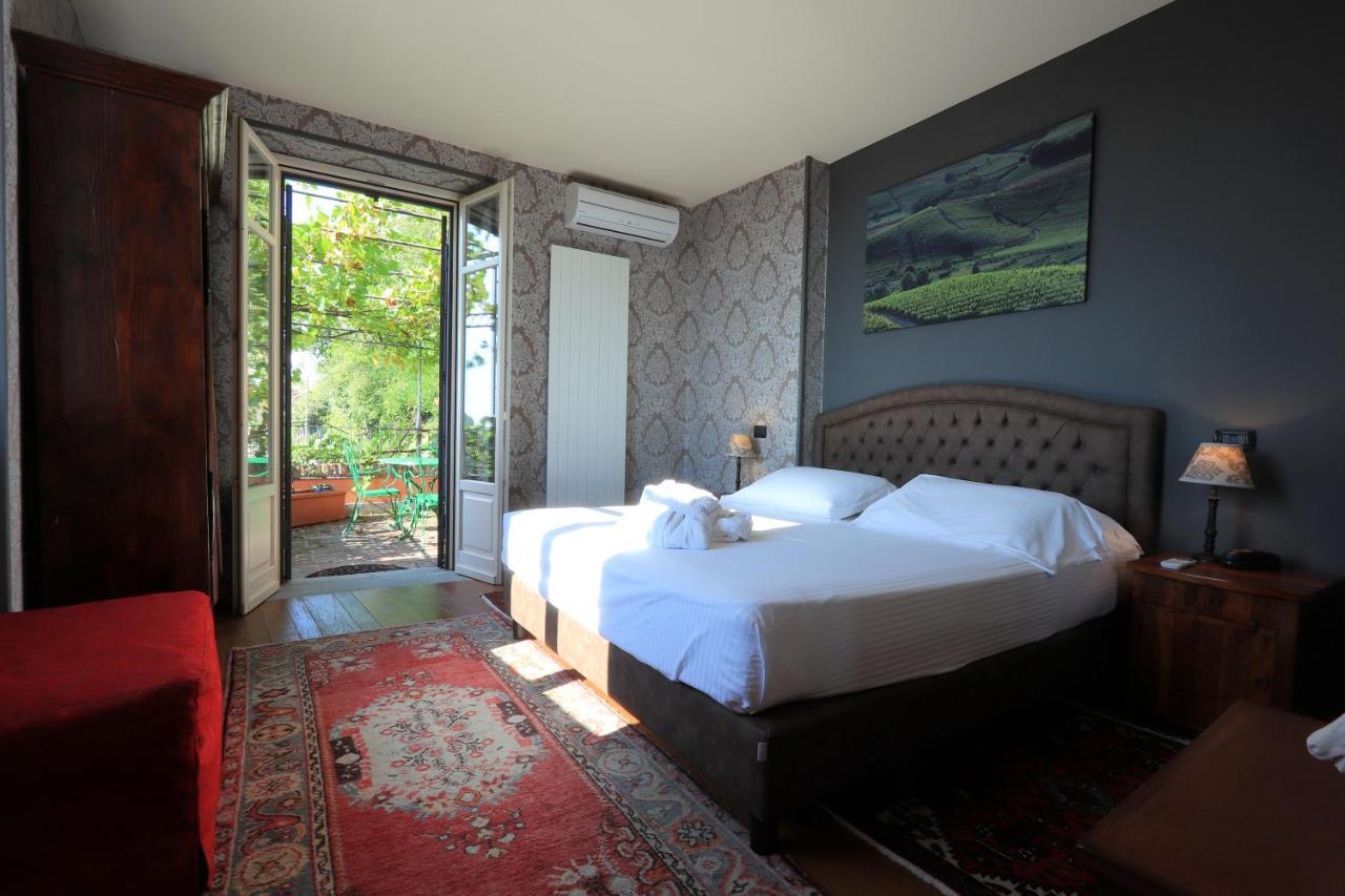 Felicin - Palazzo Boeri Panoramic Suites มอนฟอร์เต ดิ อัลบา ภายนอก รูปภาพ