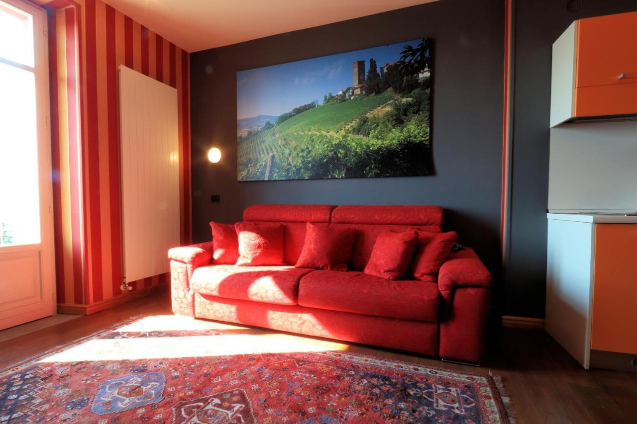 Felicin - Palazzo Boeri Panoramic Suites มอนฟอร์เต ดิ อัลบา ภายนอก รูปภาพ
