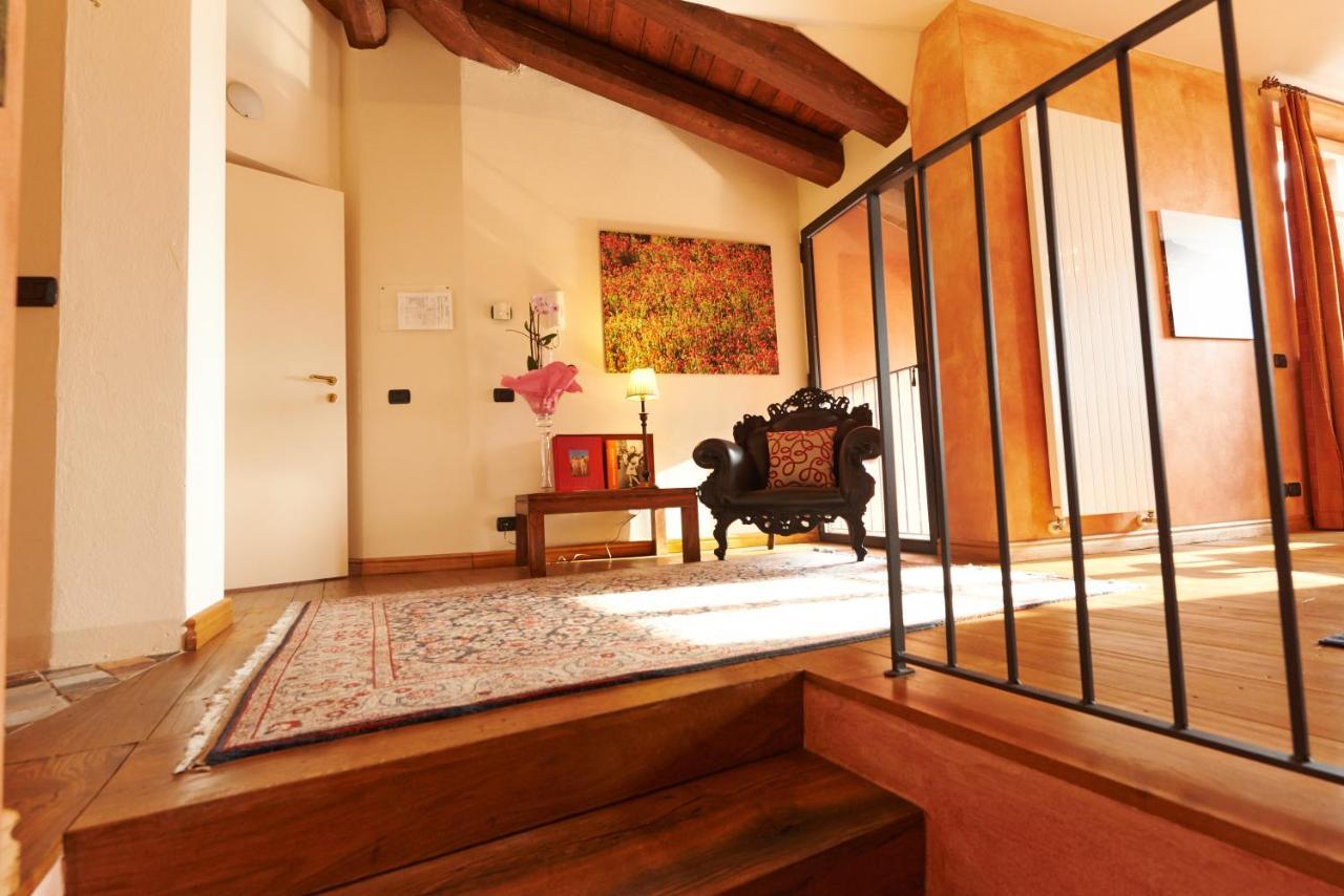 Felicin - Palazzo Boeri Panoramic Suites มอนฟอร์เต ดิ อัลบา ภายนอก รูปภาพ