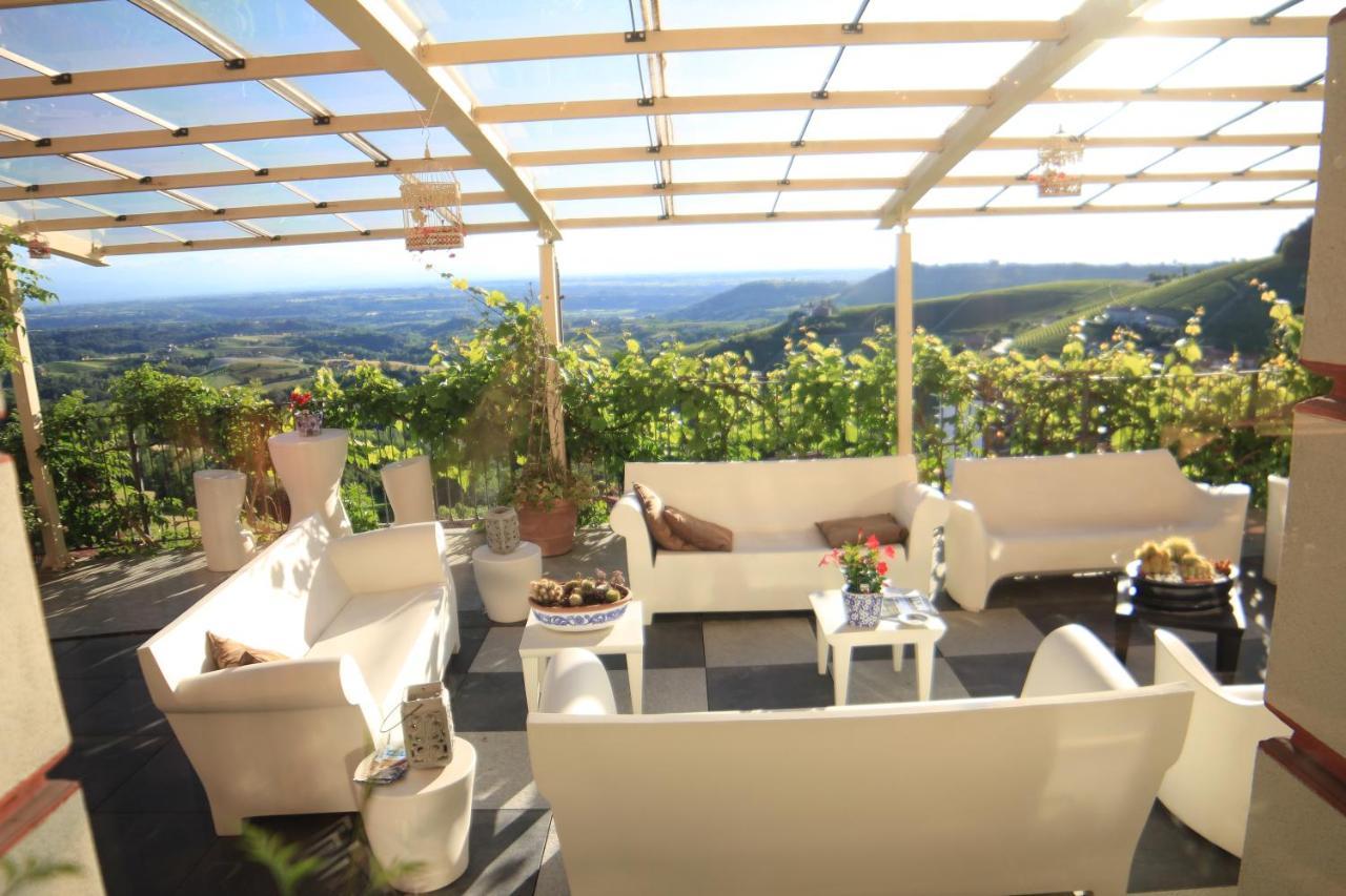 Felicin - Palazzo Boeri Panoramic Suites มอนฟอร์เต ดิ อัลบา ภายนอก รูปภาพ