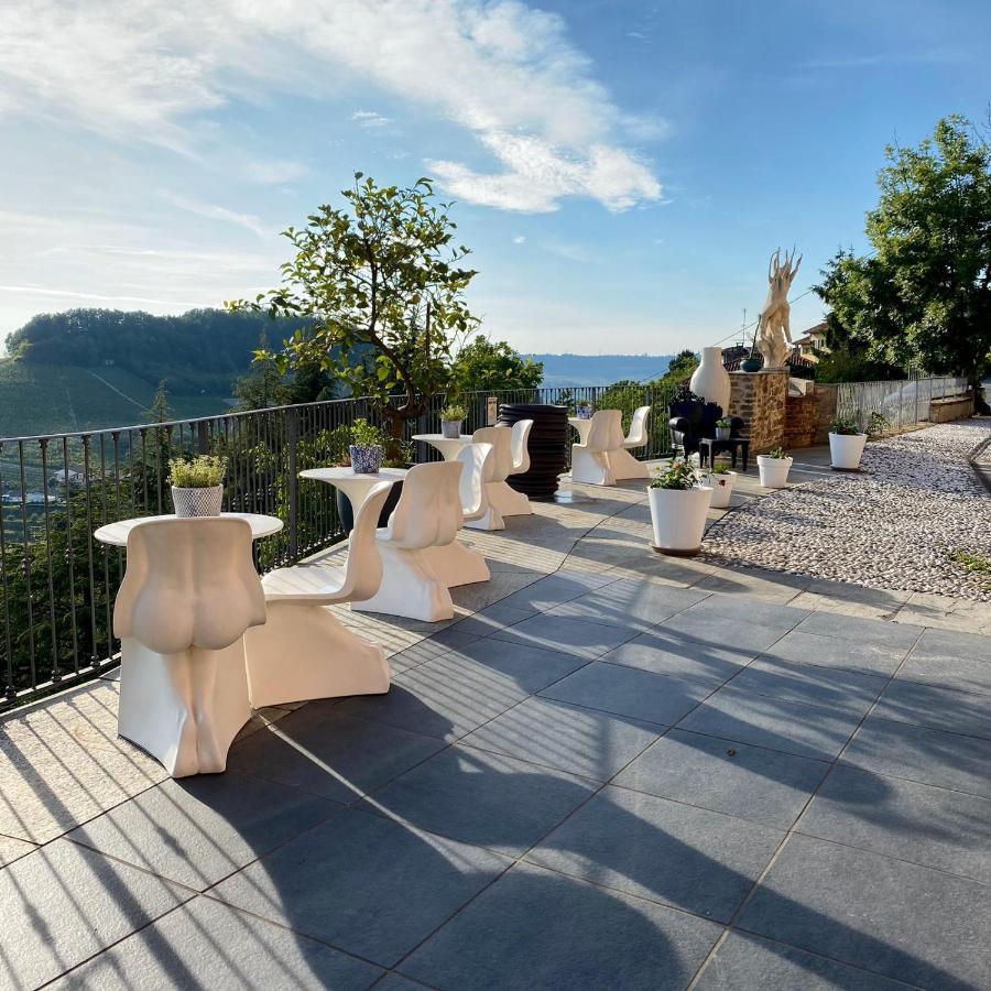 Felicin - Palazzo Boeri Panoramic Suites มอนฟอร์เต ดิ อัลบา ภายนอก รูปภาพ